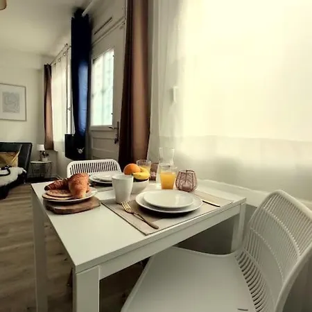 Nouveau*le Bois étoilé*balnéo*massage*détente*wifi*netflix*self-checkin Appartement *